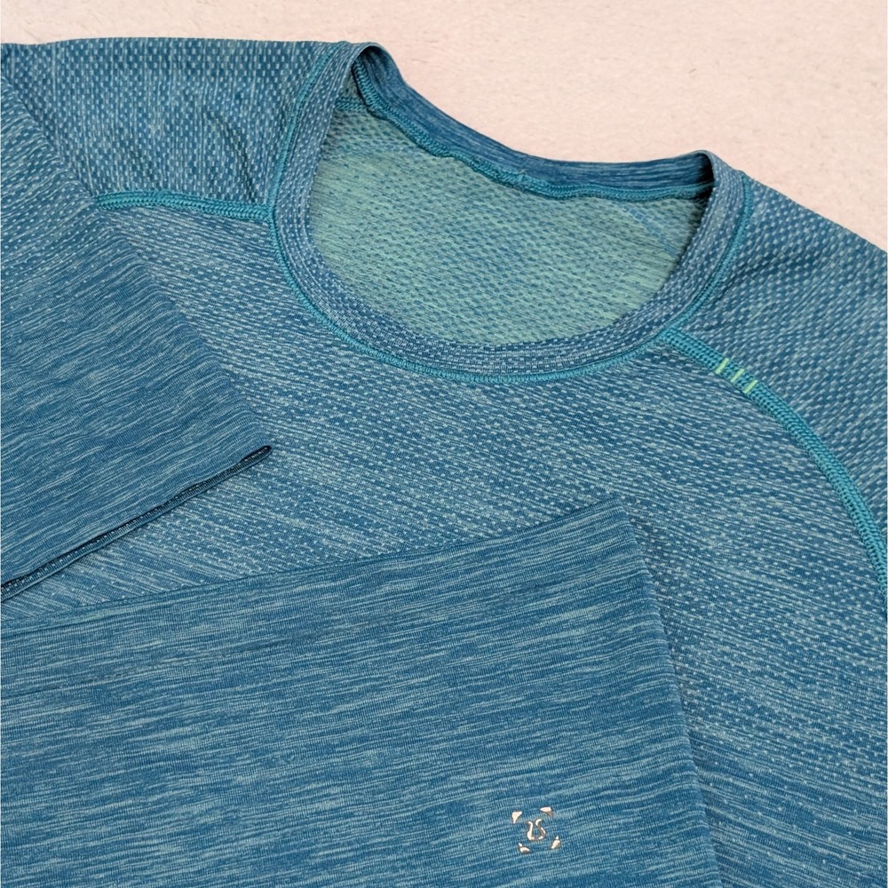 Lululemon Shirt Mens Med Metalvent Tech Tee Stretch Performance Athleisure Blue - Picture 1 of 6